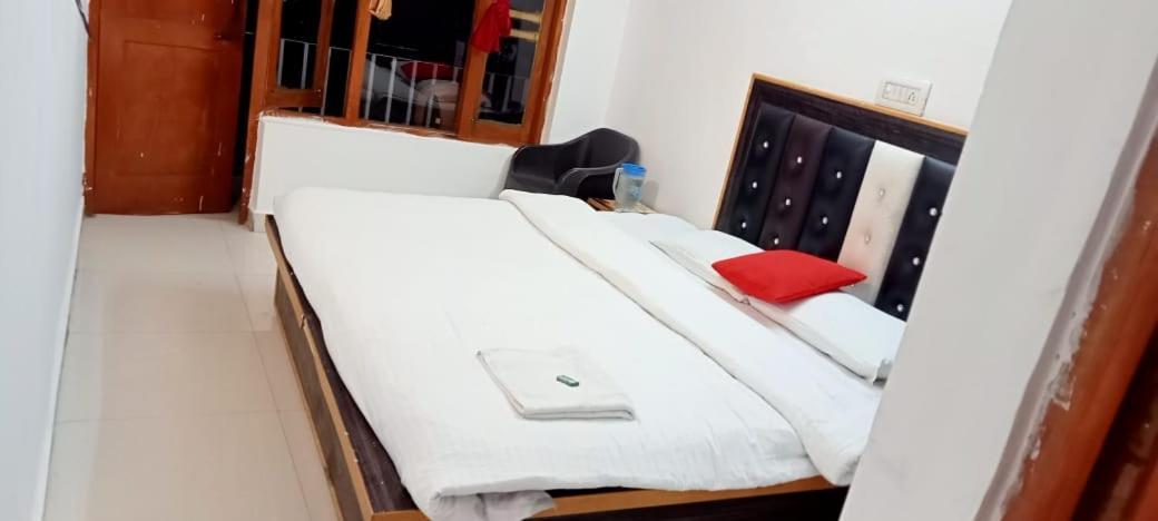 Sandeep Home Stay McLeod Ganj Ngoại thất bức ảnh
